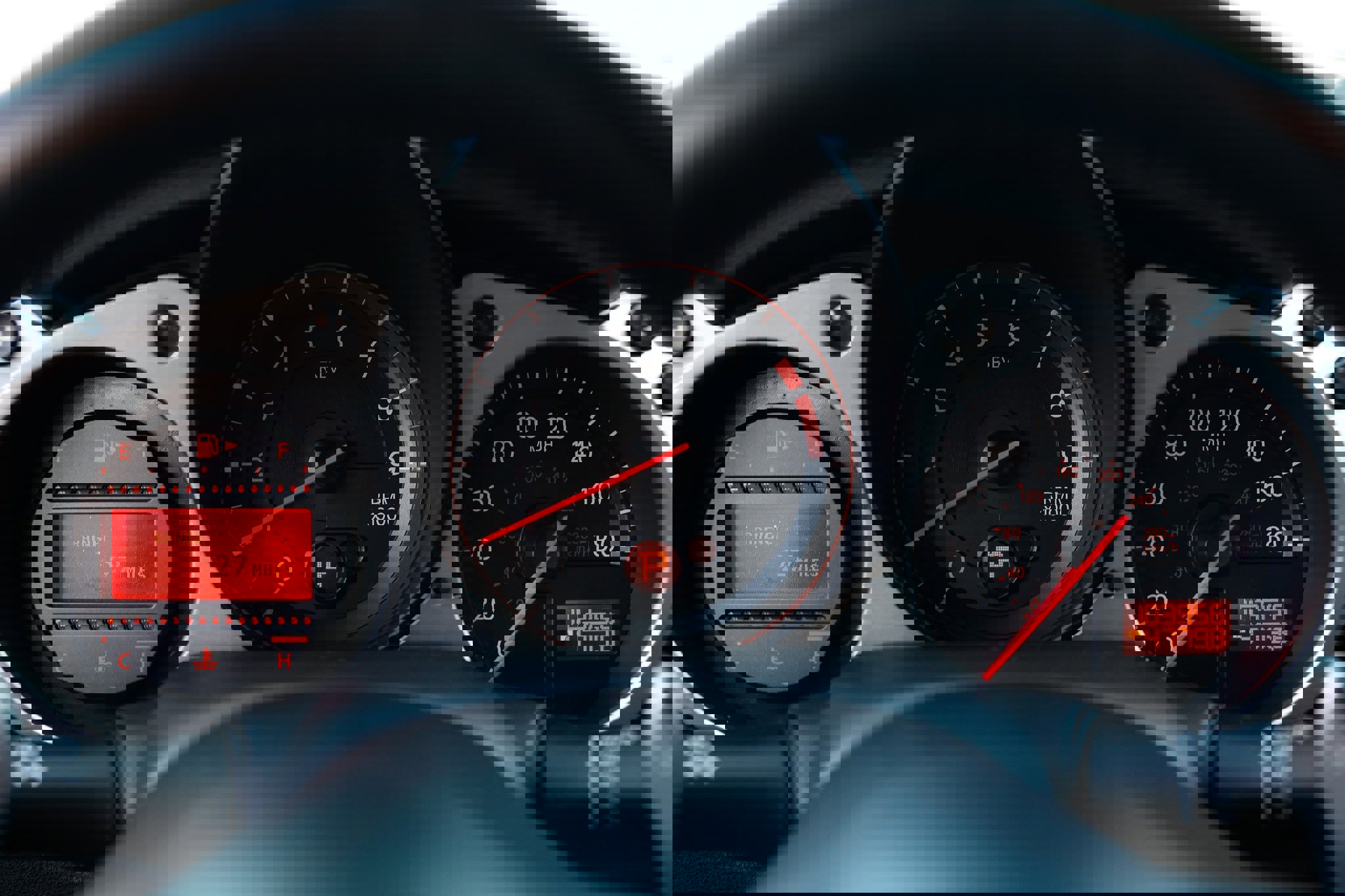 Used 2014 Nissan 370Z Touring w/ Sport Package image 28