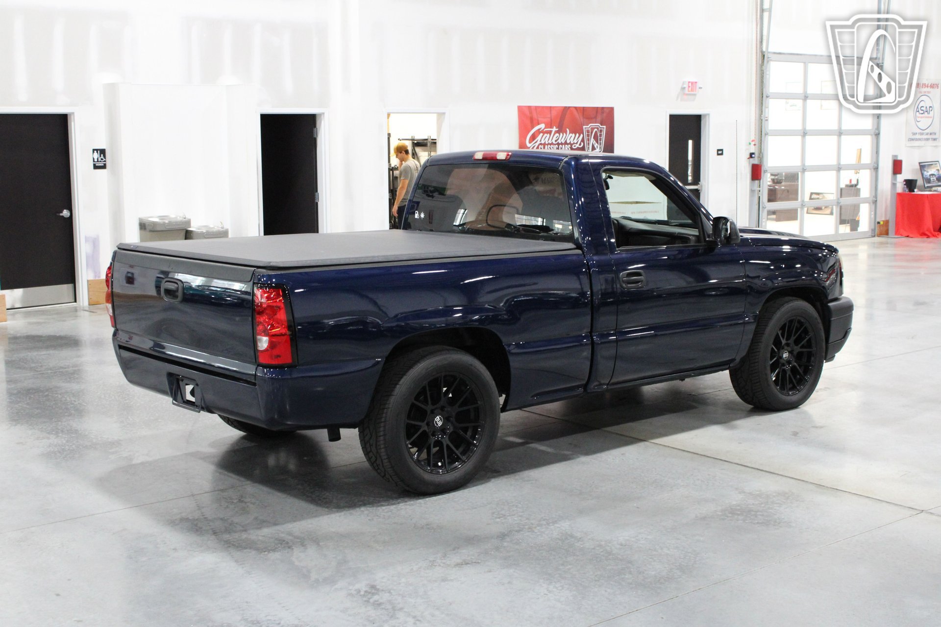 Used 2007 Chevrolet Silverado 1500 W/T RWD image 33