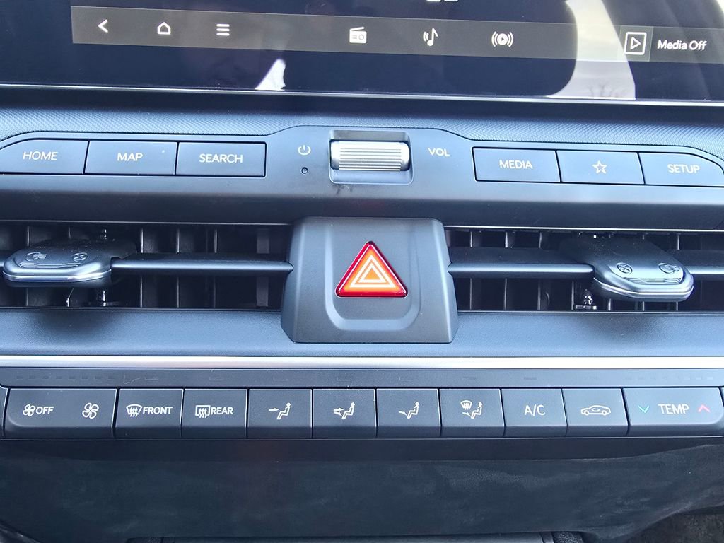 New 2025 Kia K4 LXS image 27