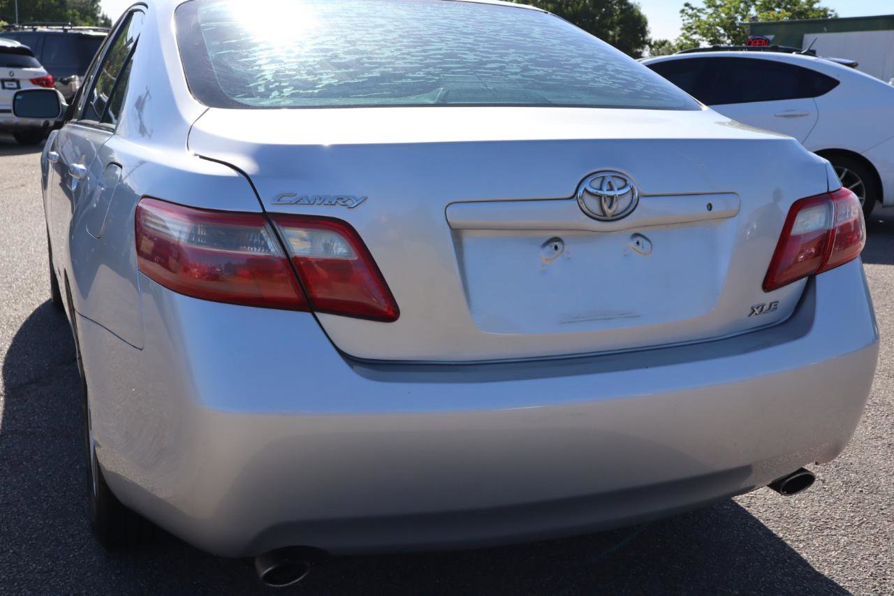 Used 2009 Toyota Camry XLE FWD image 4