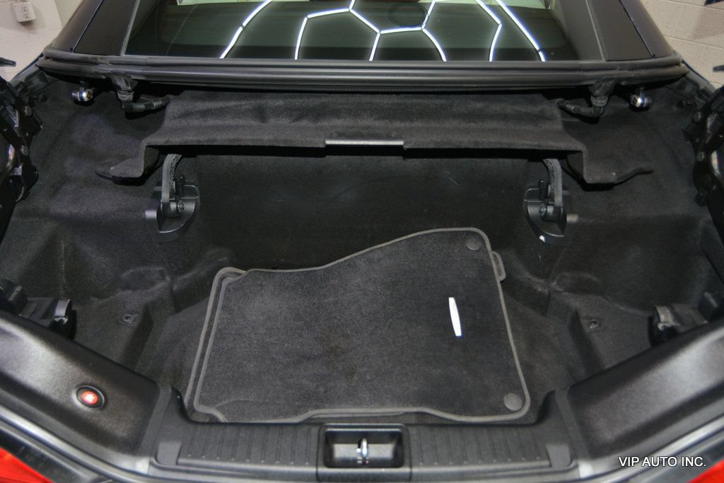 Used 2013 Mercedes-Benz SL 550 image 24