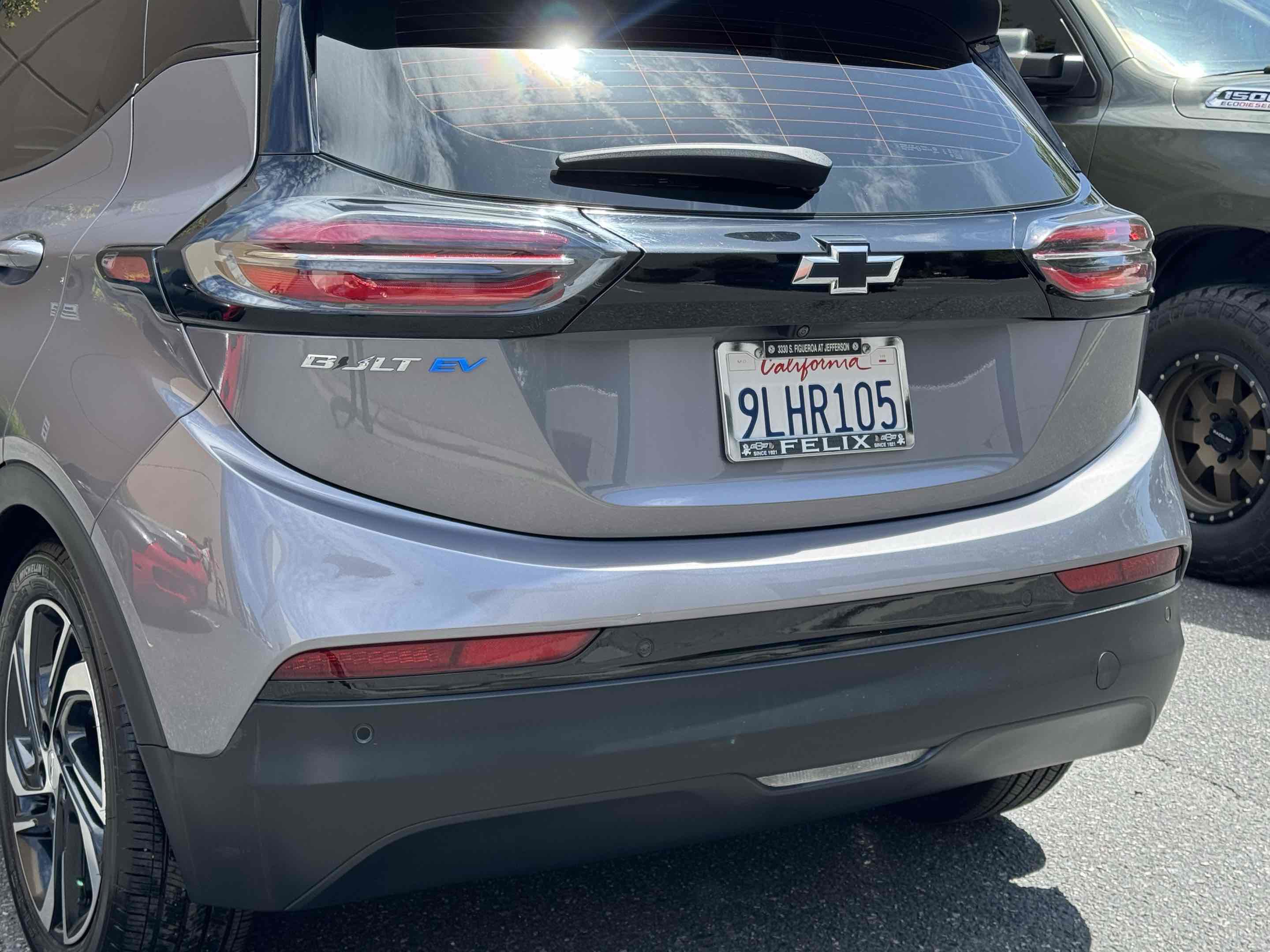Used 2023 Chevrolet Bolt LT w/ Infotainment Package FWD image 27