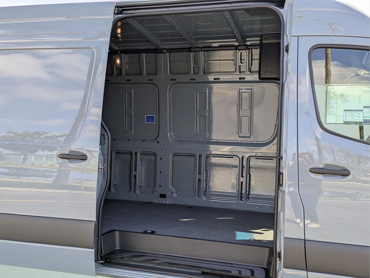 New 2025 Mercedes-Benz Sprinter 2500 image 6