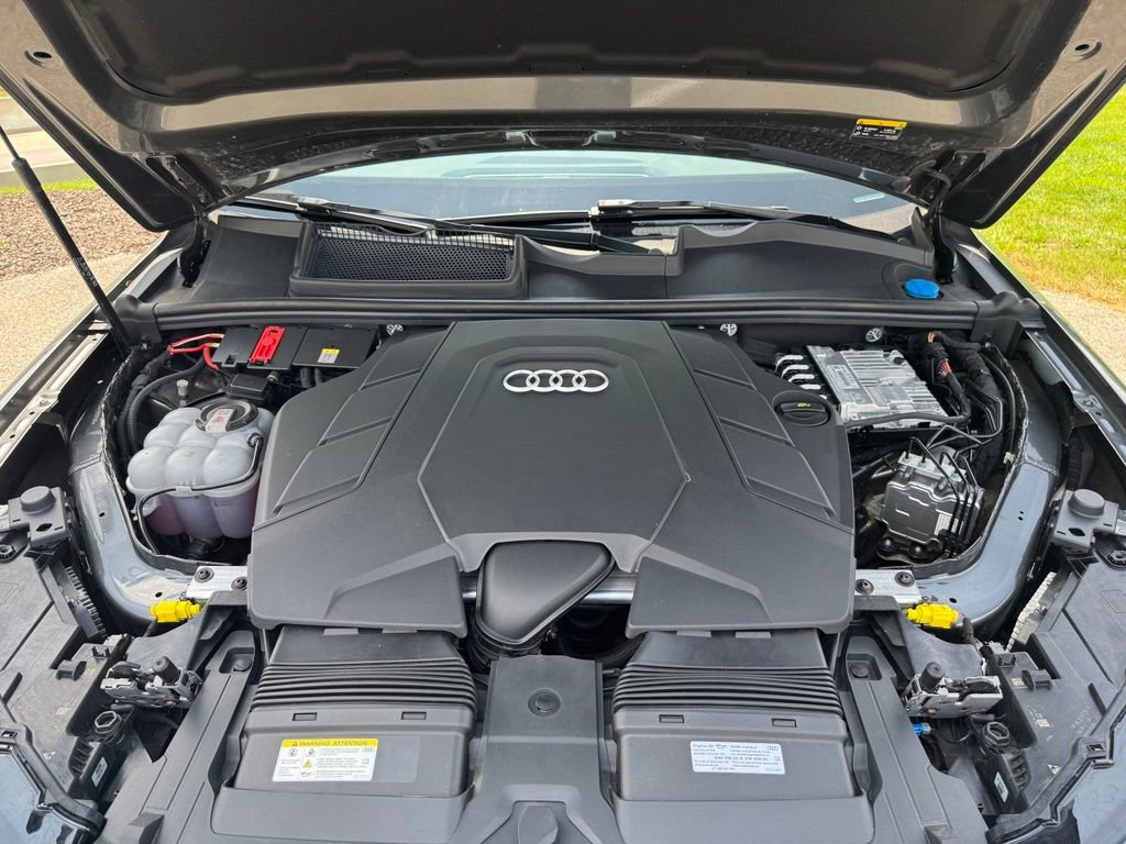 Used 2025 Audi Q7 3.0T Premium Plus AWD/4WD image 10