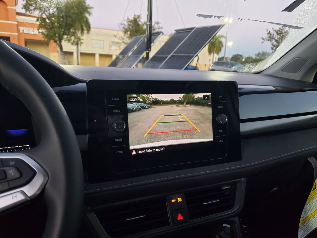 New 2026 Volkswagen Taos SE FWD image 11