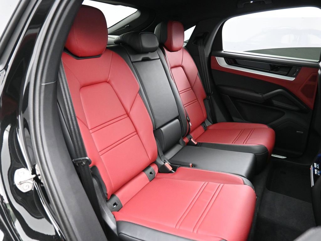 New 2026 Porsche Cayenne Coupe image 27