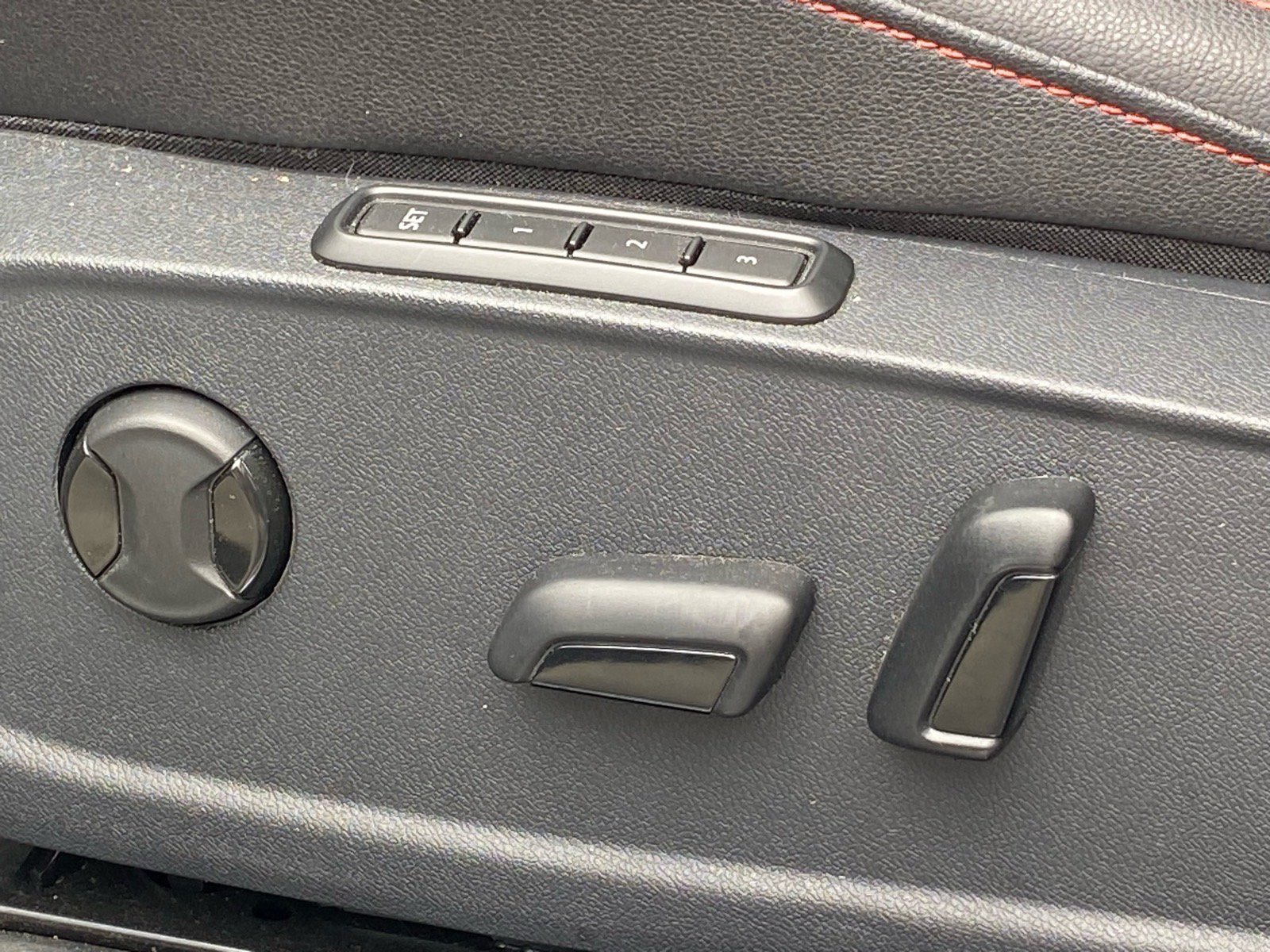Certified 2024 Volkswagen Jetta GLI Autobahn FWD image 11