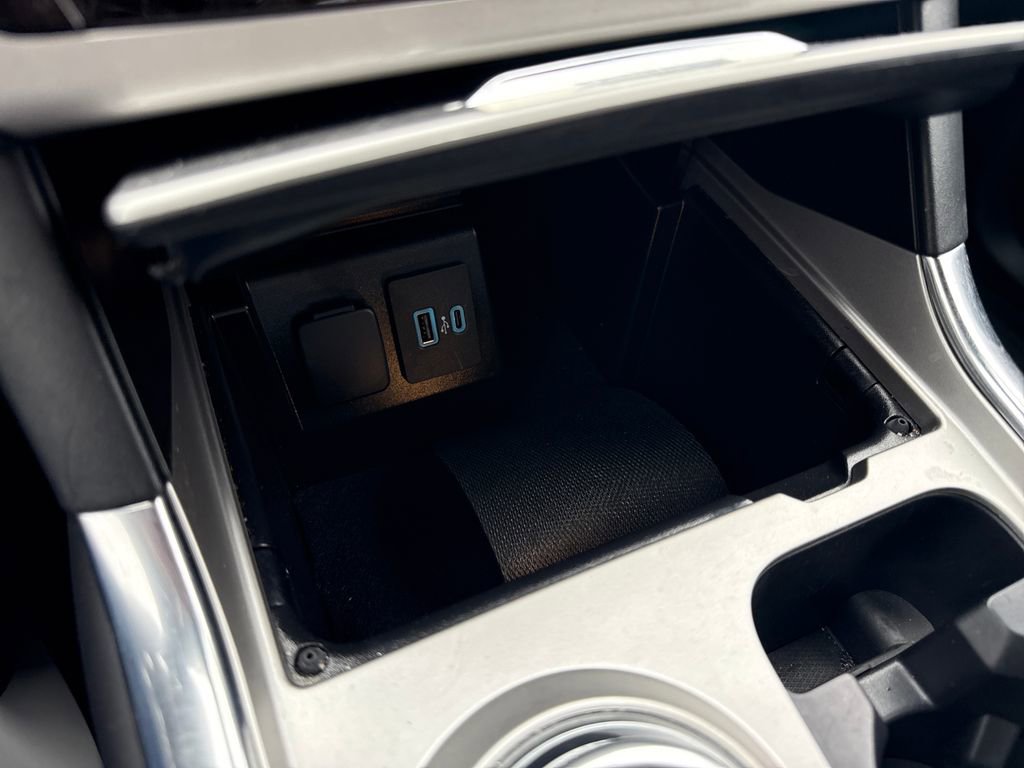 Used 2023 Ford Explorer XLT w/ Equipment Group 202A image 40