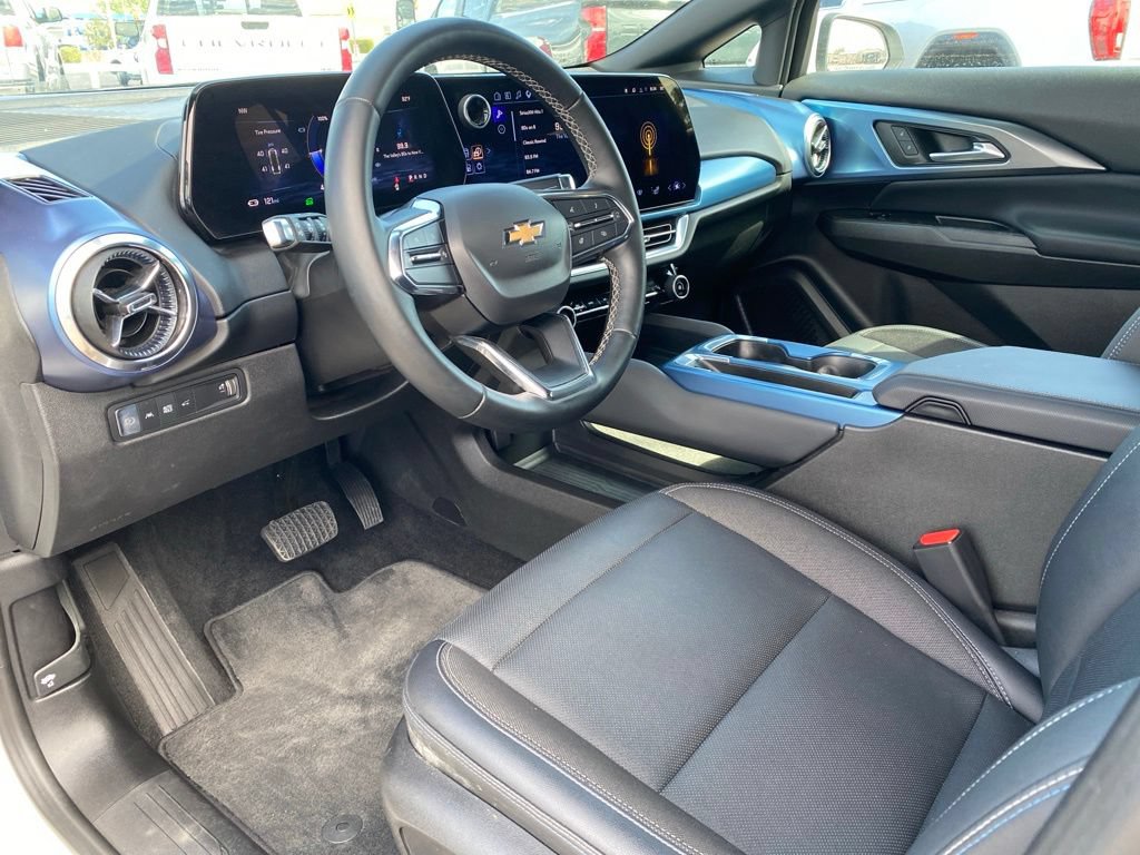 Used 2024 Chevrolet Equinox EV LT AWD/4WD image 26