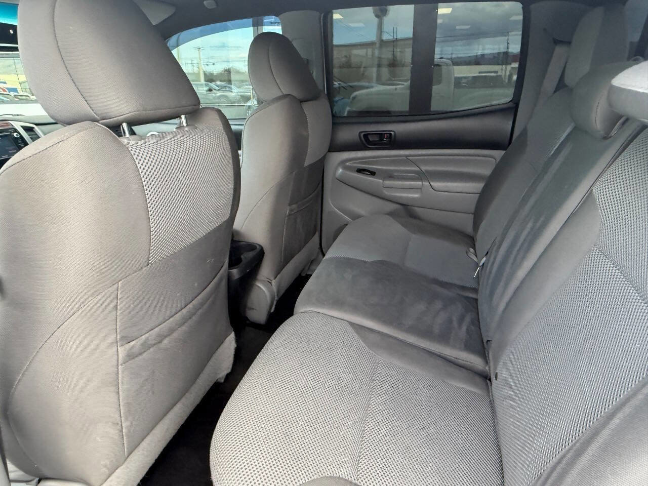 Used 2015 Toyota Tacoma TRD Pro w/ Off Road Towing Package image 11