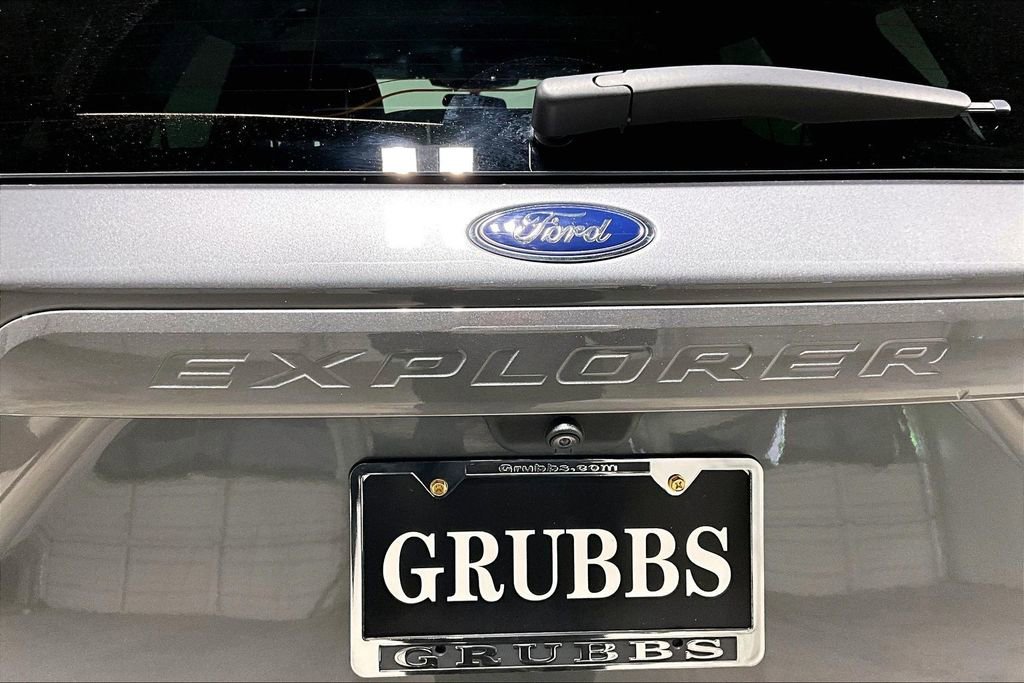 Used 2023 Ford Explorer XLT w/ Equipment Group 202A image 41