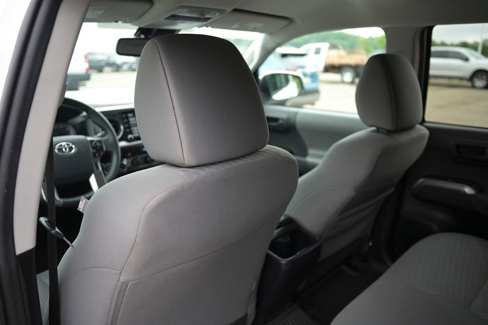 Used 2023 Toyota Tacoma SR5 AWD/4WD image 34