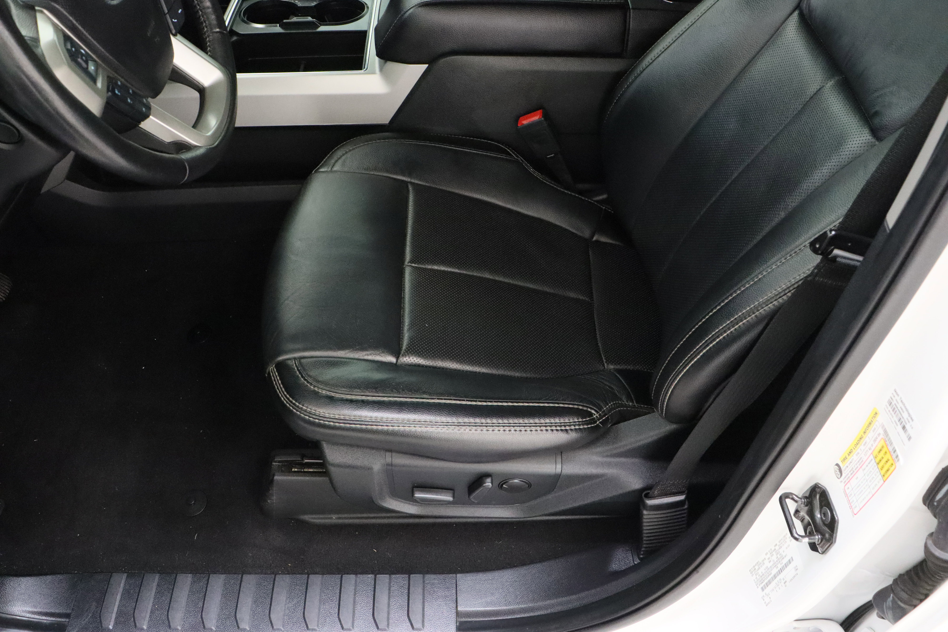 Used 2020 Ford F250 Lariat image 15