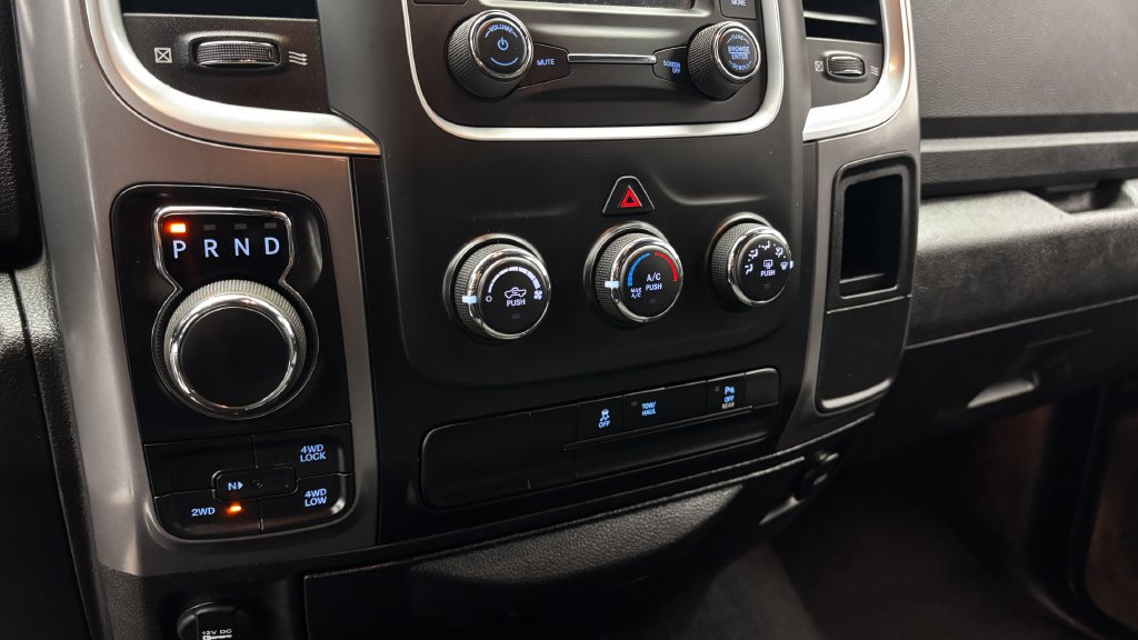Used 2024 RAM 1500 Warlock AWD/4WD image 24