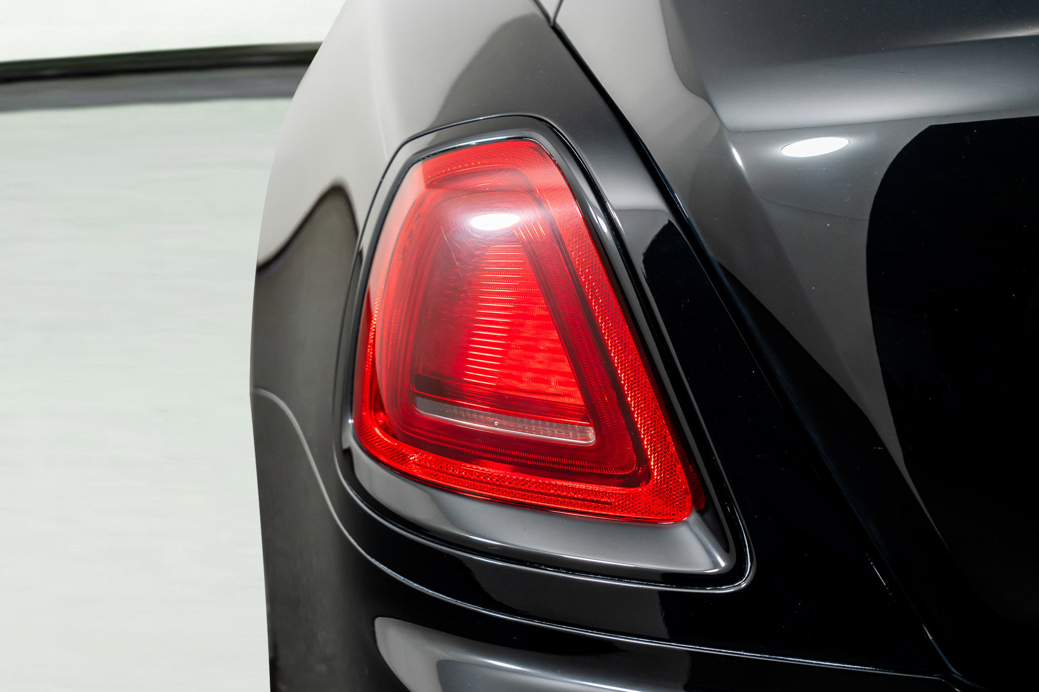 Used 2020 Rolls-Royce Wraith RWD image 12