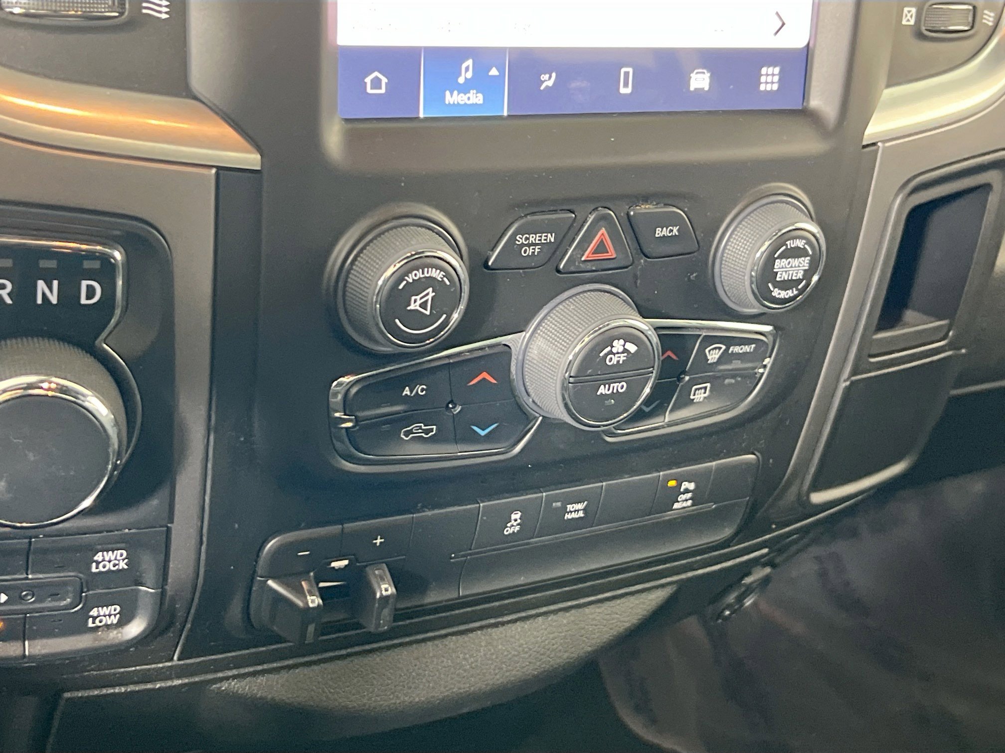 Used 2023 RAM 1500 Classic Warlock w/ Trailer & Traction Group image 15