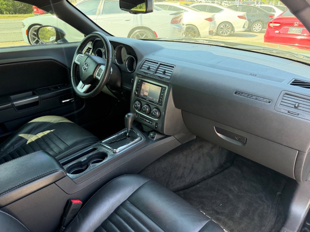 Used 2012 Dodge Challenger R/T image 20