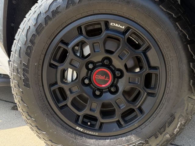 Used 2025 Toyota Sequoia TRD Pro AWD/4WD image 10