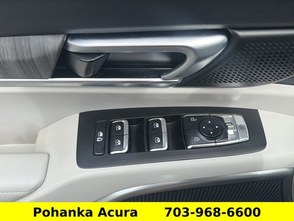 Used 2025 Kia Telluride EX w/ EX Captain's Chair Package AWD/4WD image 22