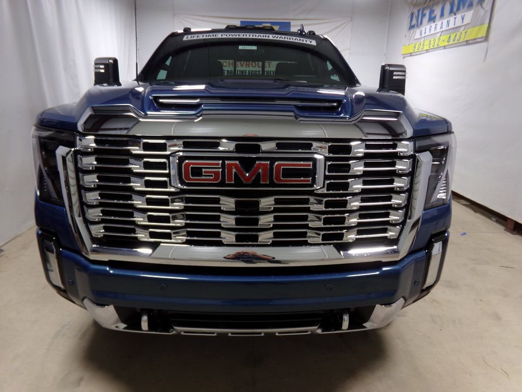 New 2025 GMC Sierra 2500 Denali w/ Technology Package image 2