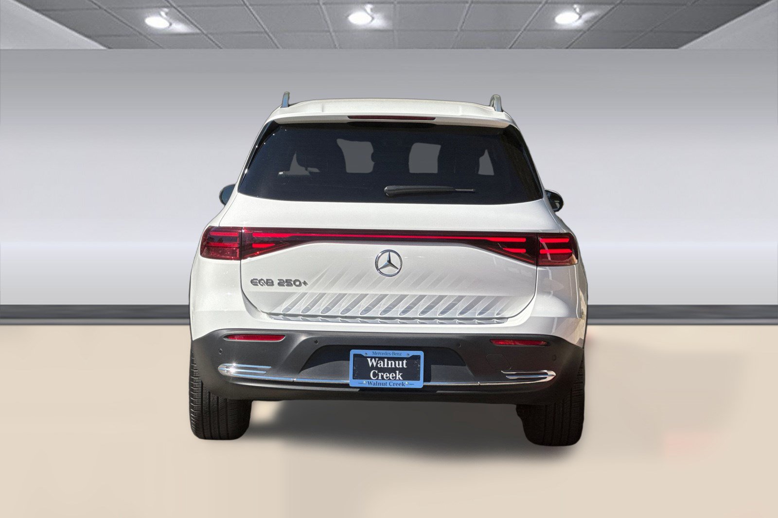 Certified 2024 Mercedes-Benz EQB 250+ image 10