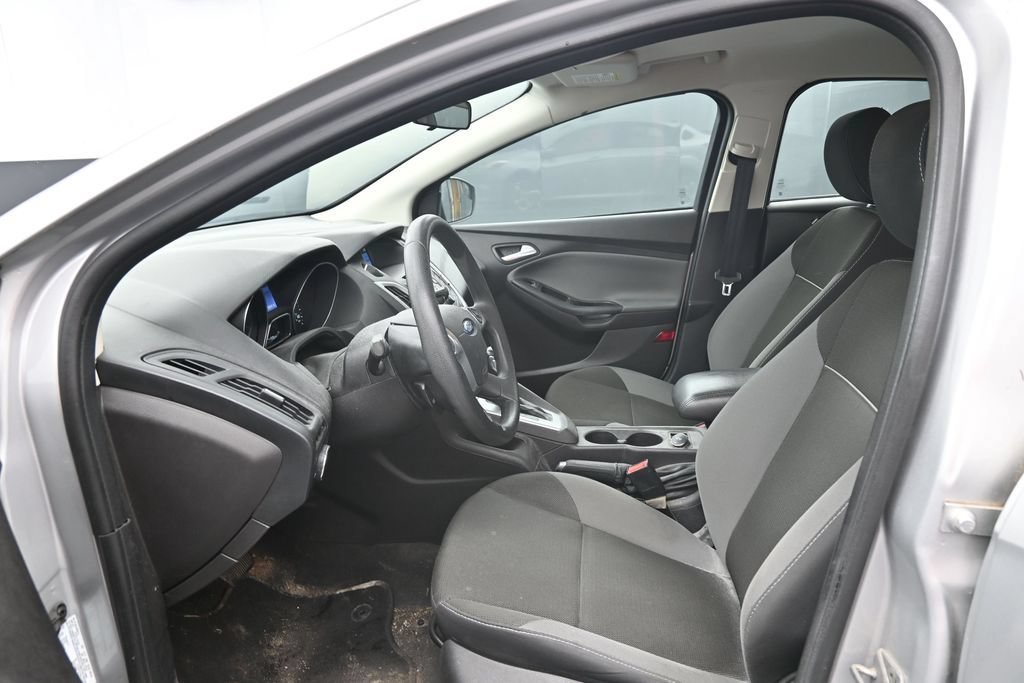 Used 2014 Ford Focus SE FWD image 17