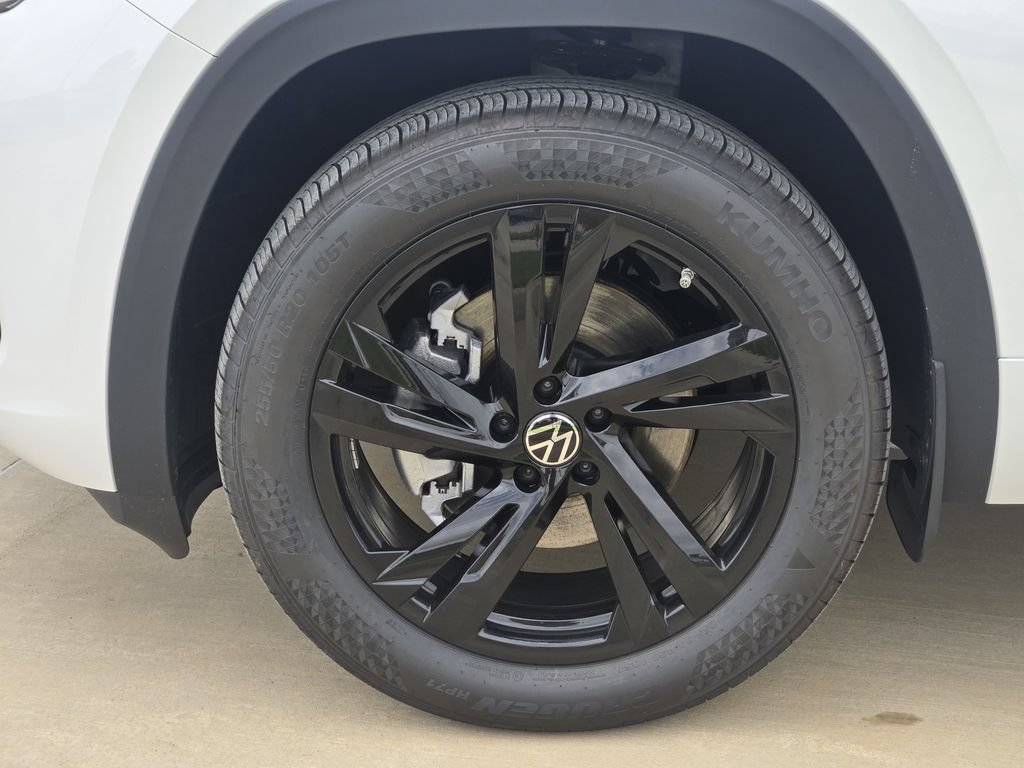 New 2026 Volkswagen Atlas Cross Sport SEL R-Line AWD/4WD image 11