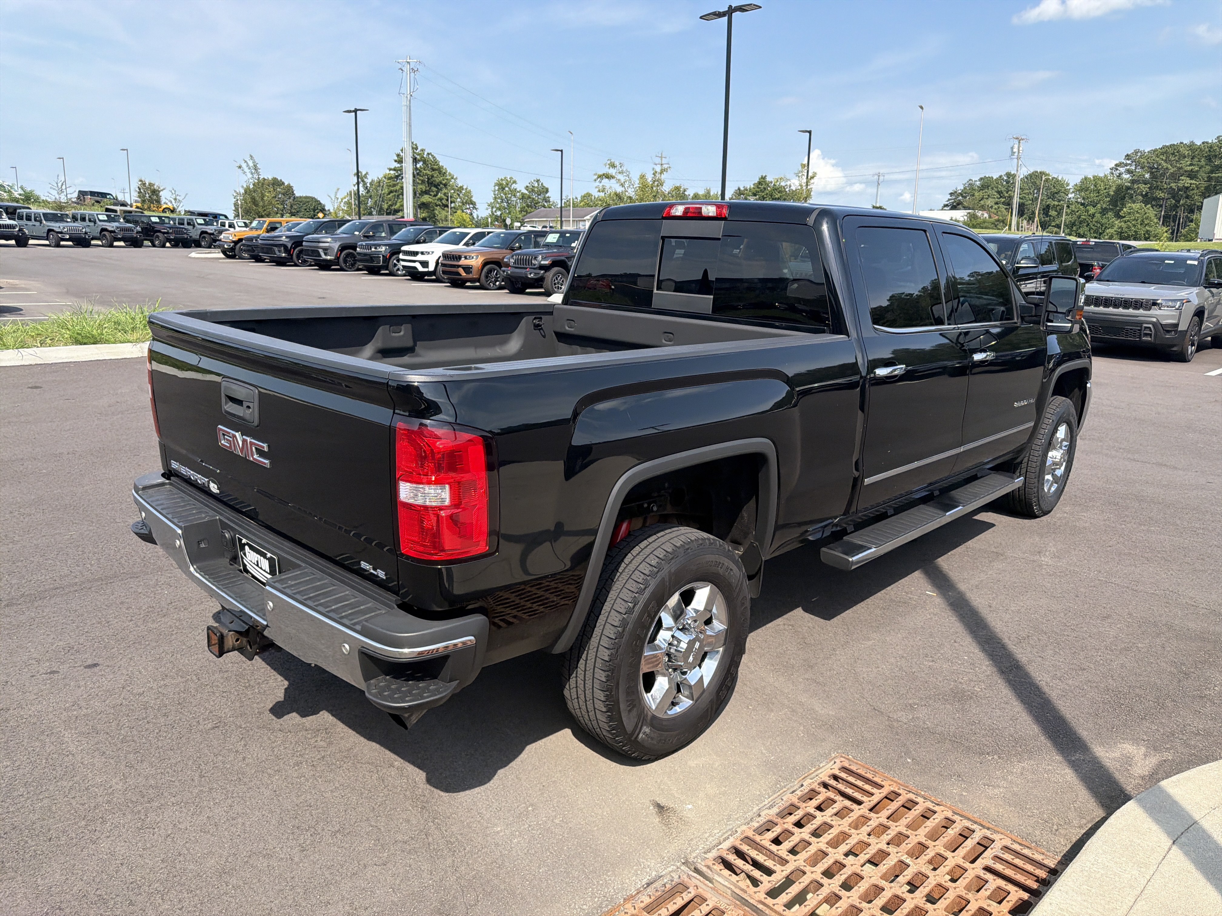 Used 2019 GMC Sierra 2500 SLT AWD/4WD image 12