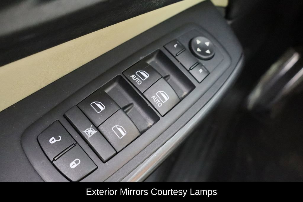 Used 2016 Jeep Cherokee Limited w/ Luxury Group image 19