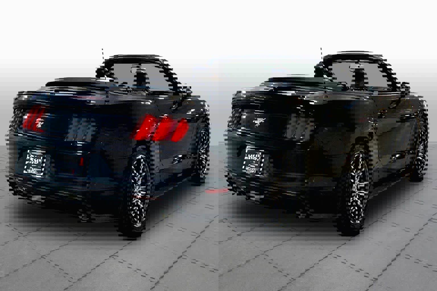 Used 2017 Ford Mustang Premium image 12