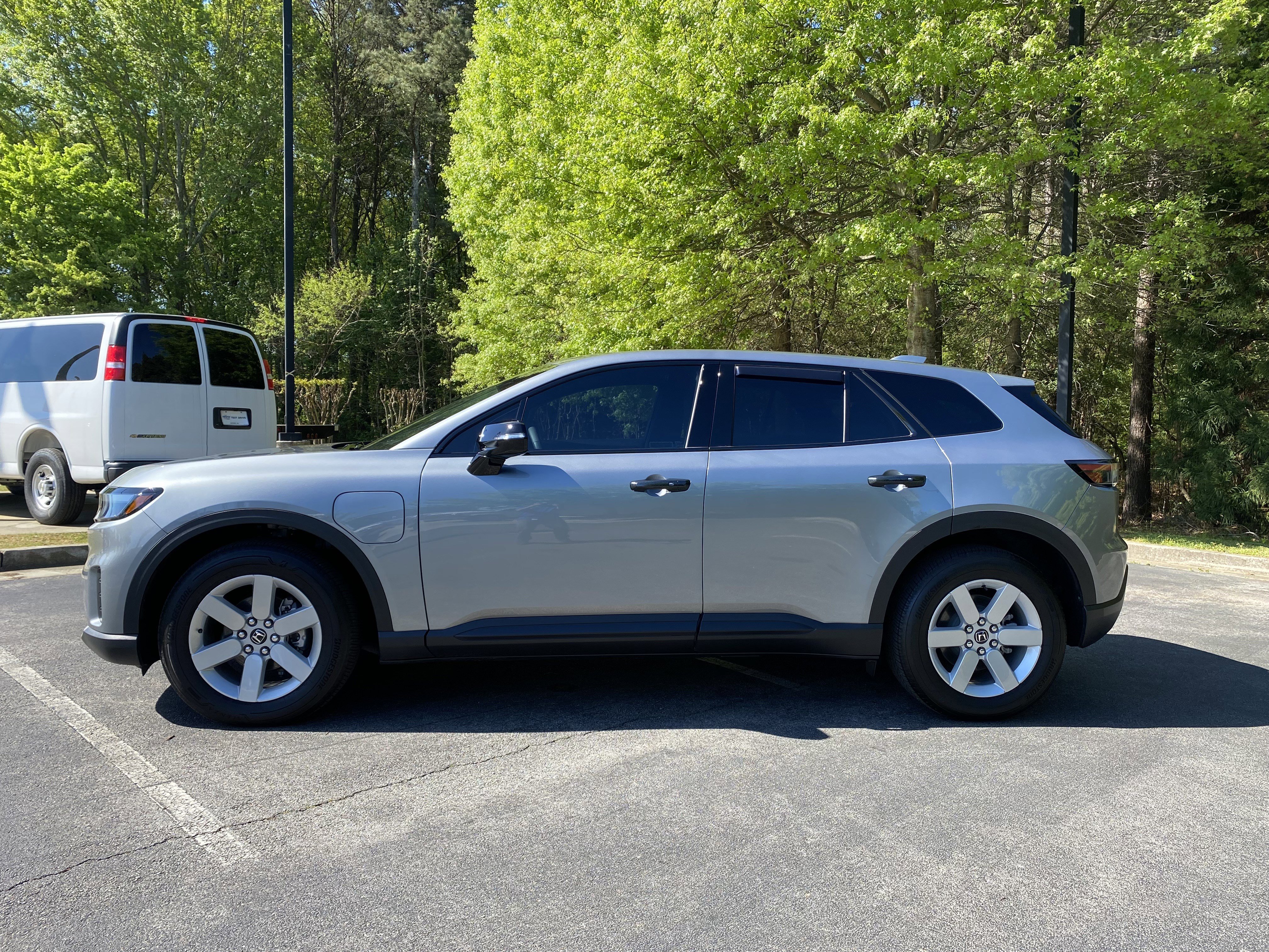 Used 2025 Honda Prologue EX image 6