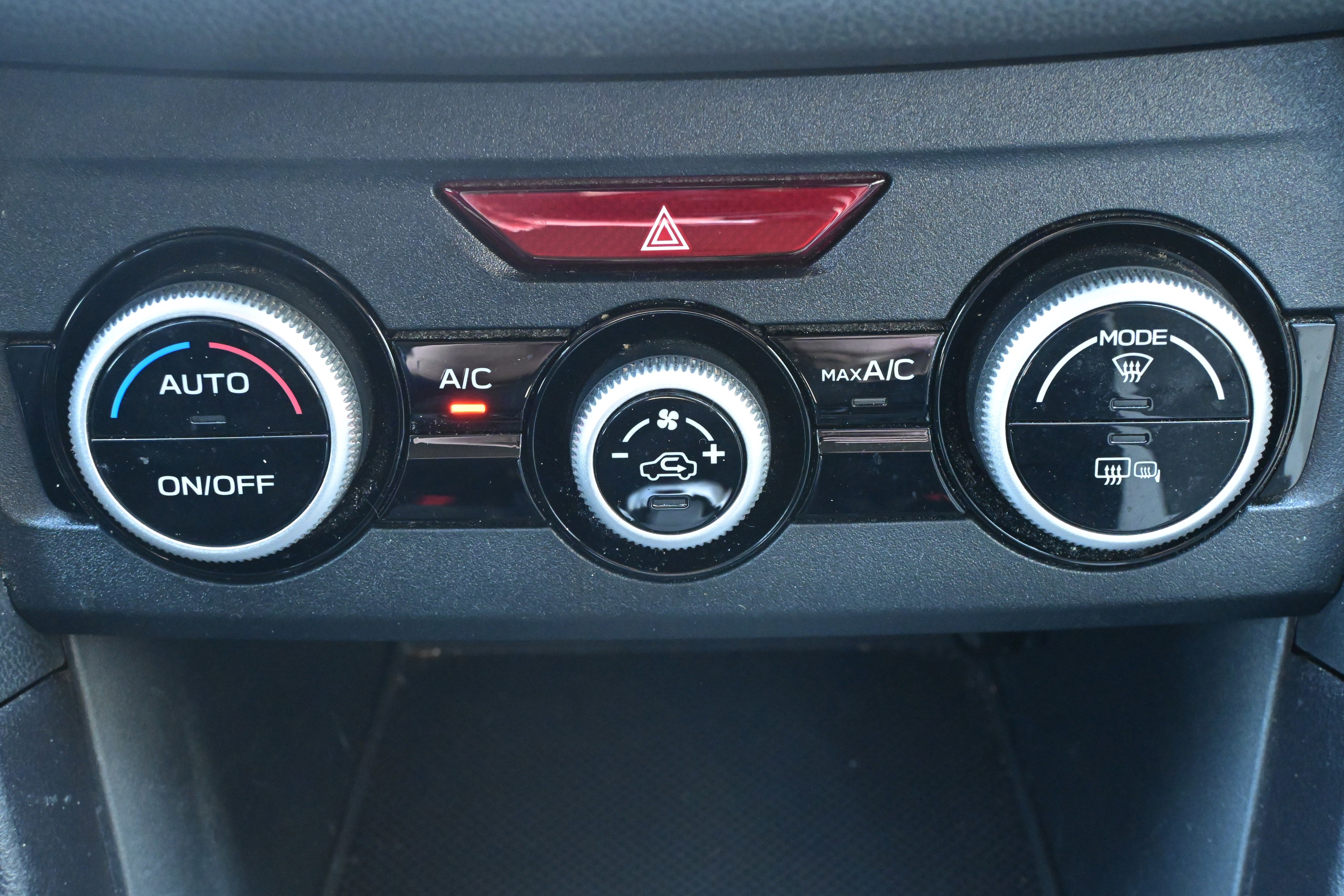 Used 2023 Subaru Crosstrek 2.5i Limited w/ Moonroof Package image 27