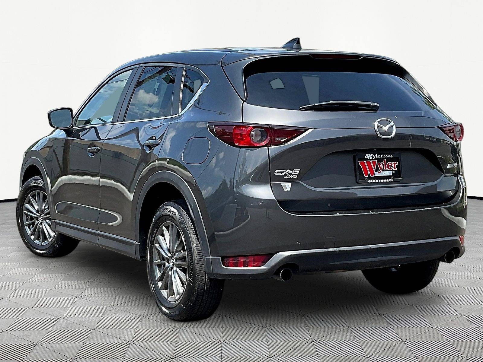 Used 2017 MAZDA CX-5 Touring AWD/4WD image 4