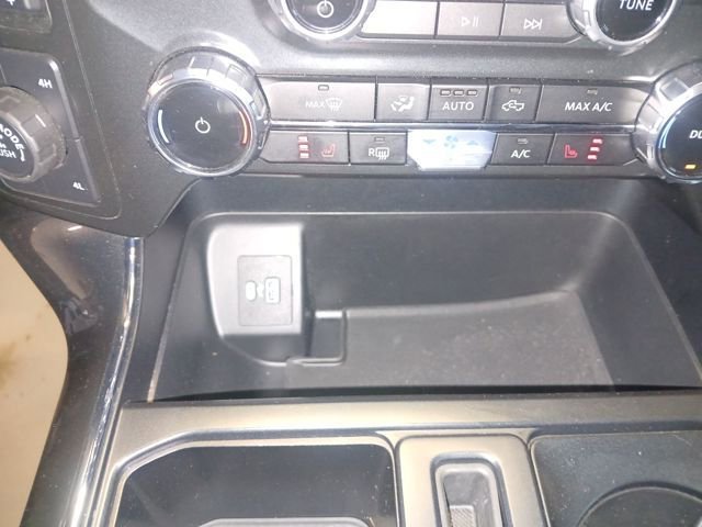 Certified 2022 Ford F150 XLT w/ Equipment Group 302A High image 40