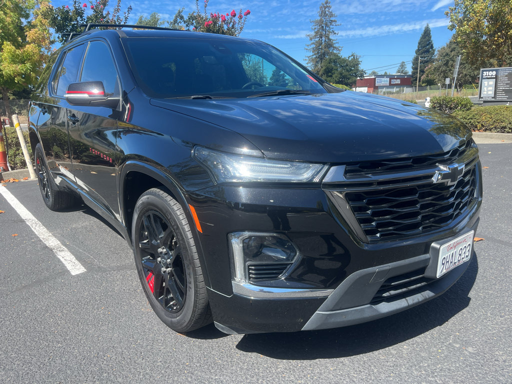 Used 2023 Chevrolet Traverse Premier w/ Redline Edition AWD/4WD image 3