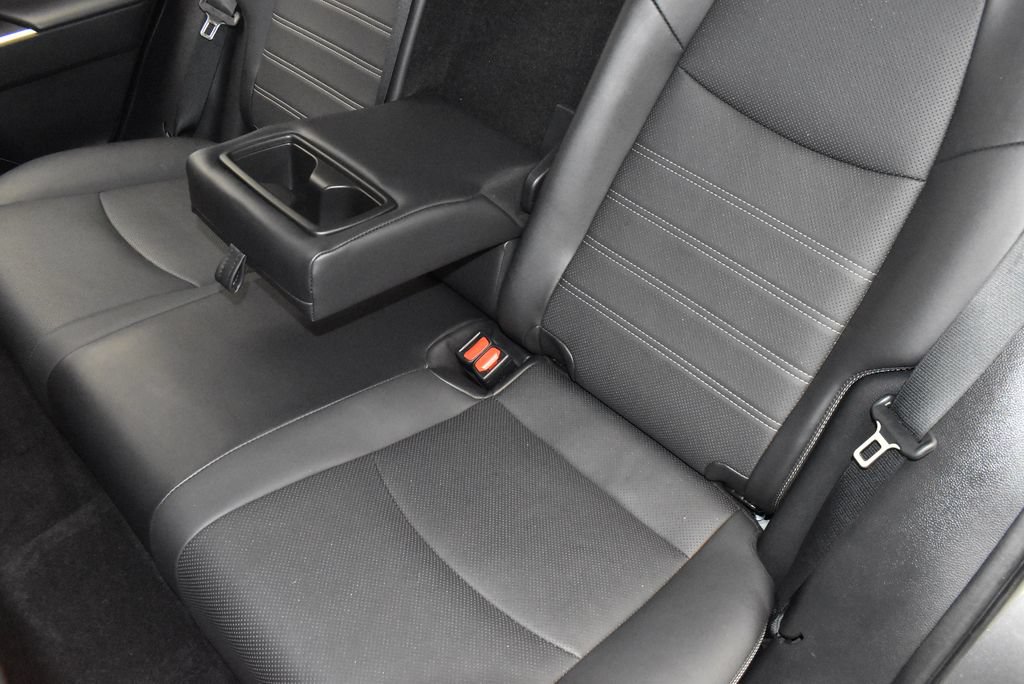 Used 2022 Toyota RAV4 Limited AWD/4WD image 38