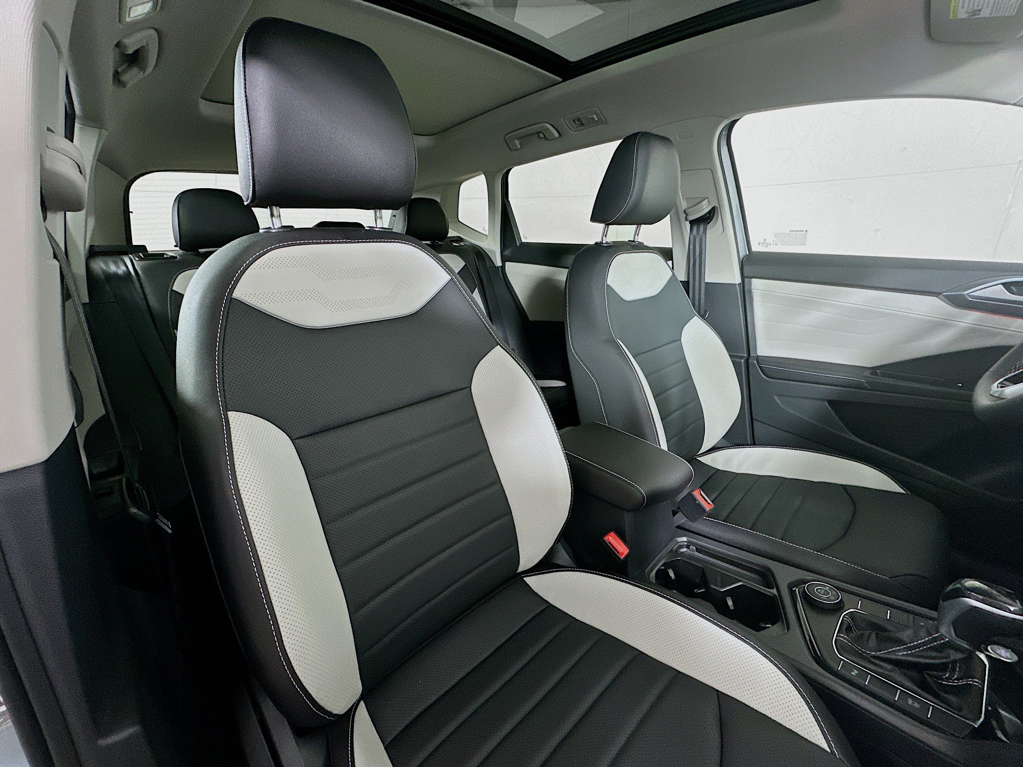 New 2026 Volkswagen Taos SEL AWD/4WD image 27