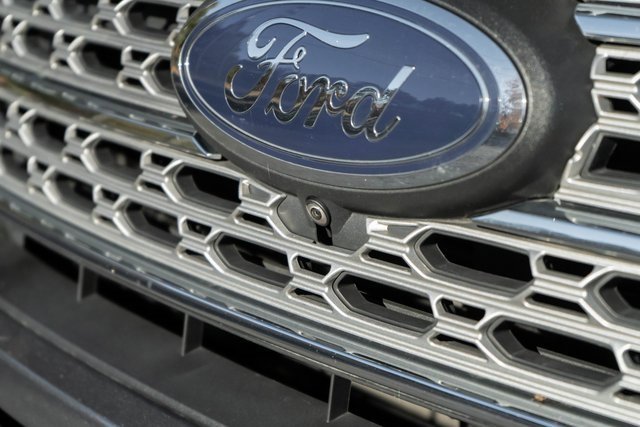 Used 2024 Ford Explorer Limited image 6