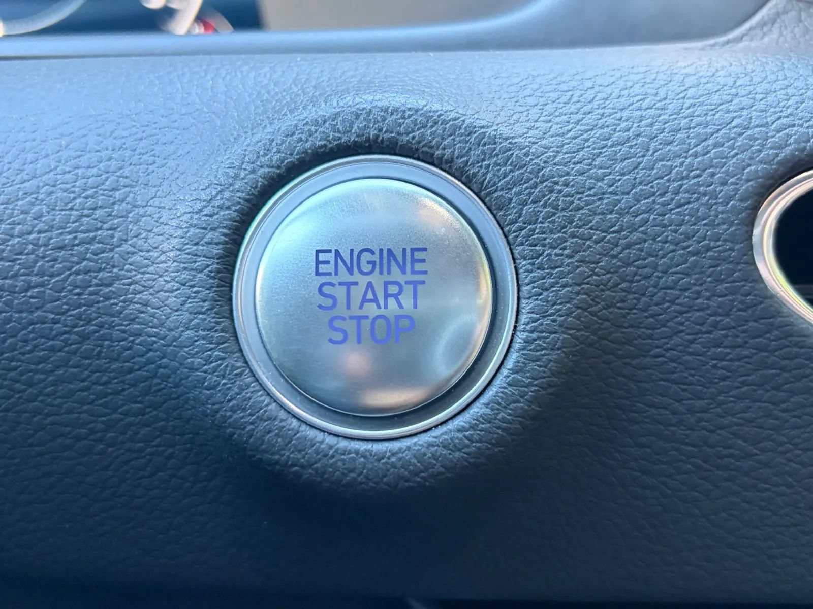 Used 2020 Hyundai Sonata Limited FWD image 26