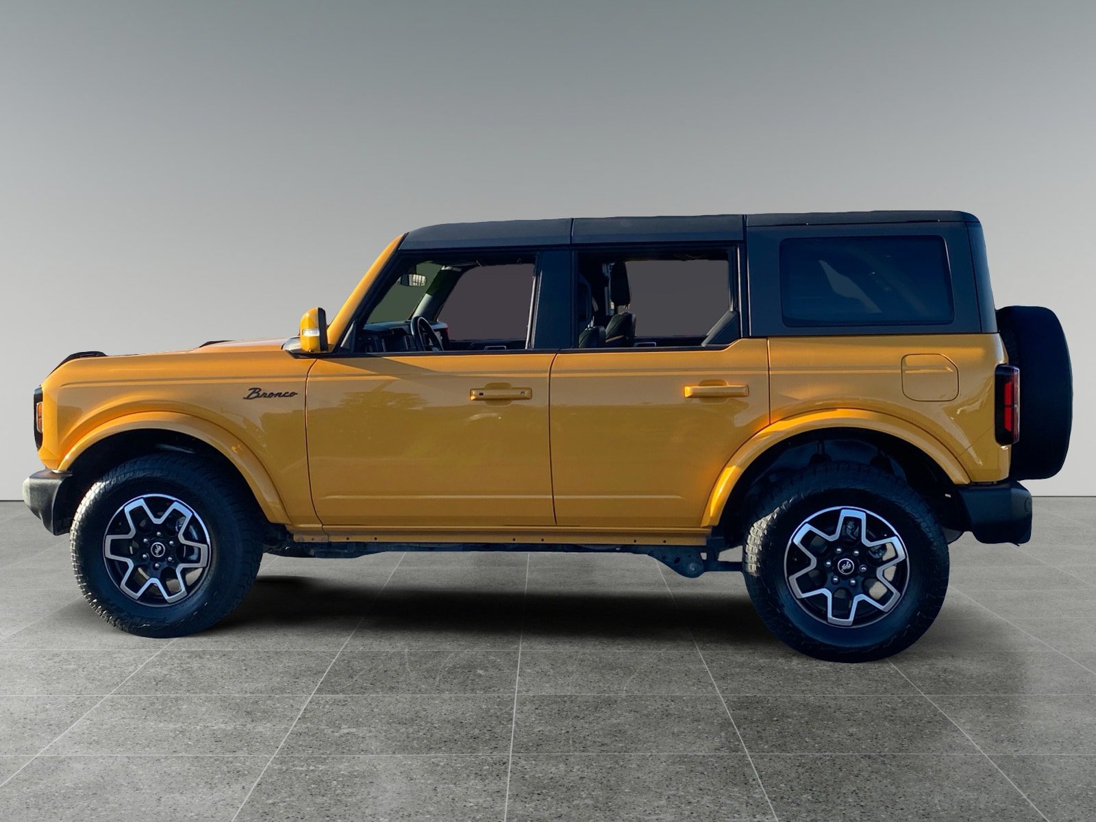 Used 2022 Ford Bronco Outer Banks AWD/4WD image 2