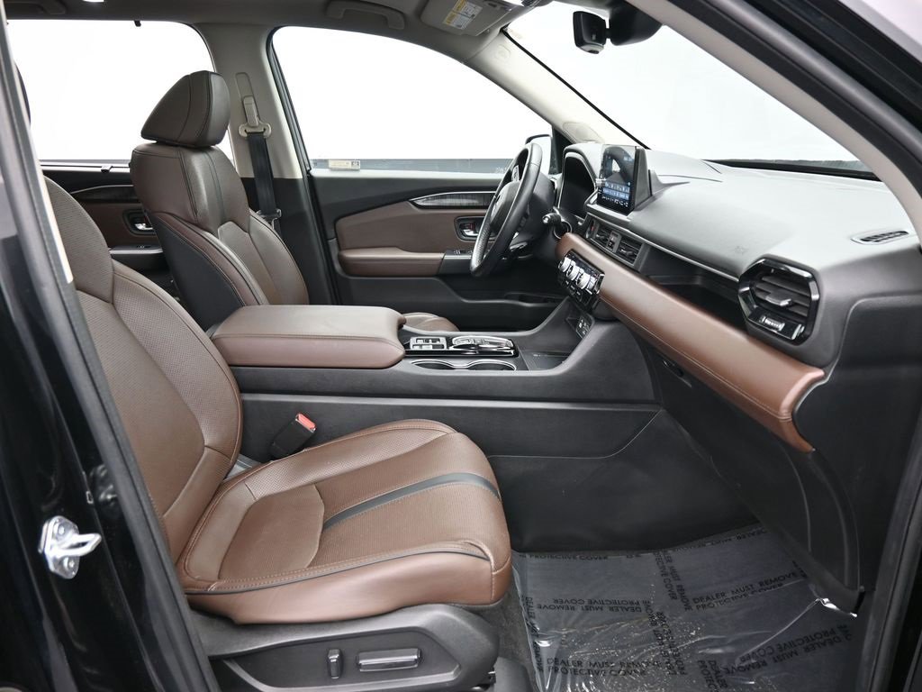Used 2023 Honda Pilot Elite image 42