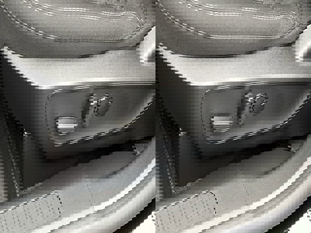 New 2024 Ford Escape Active w/ Tech Pack #2 image 10