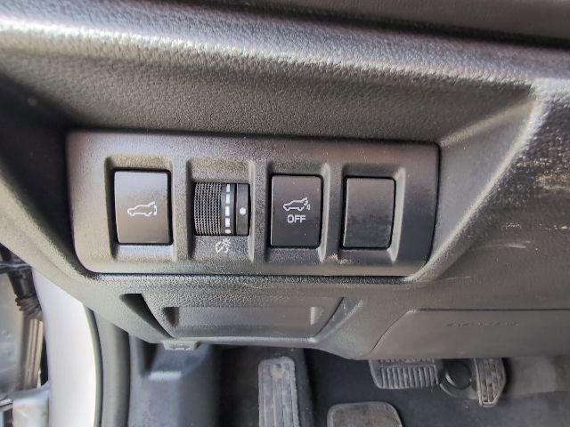 Used 2025 Subaru Outback Onyx Edition AWD/4WD image 17