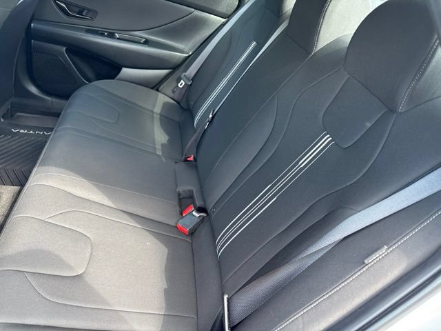 Used 2025 Hyundai Elantra SEL FWD image 10
