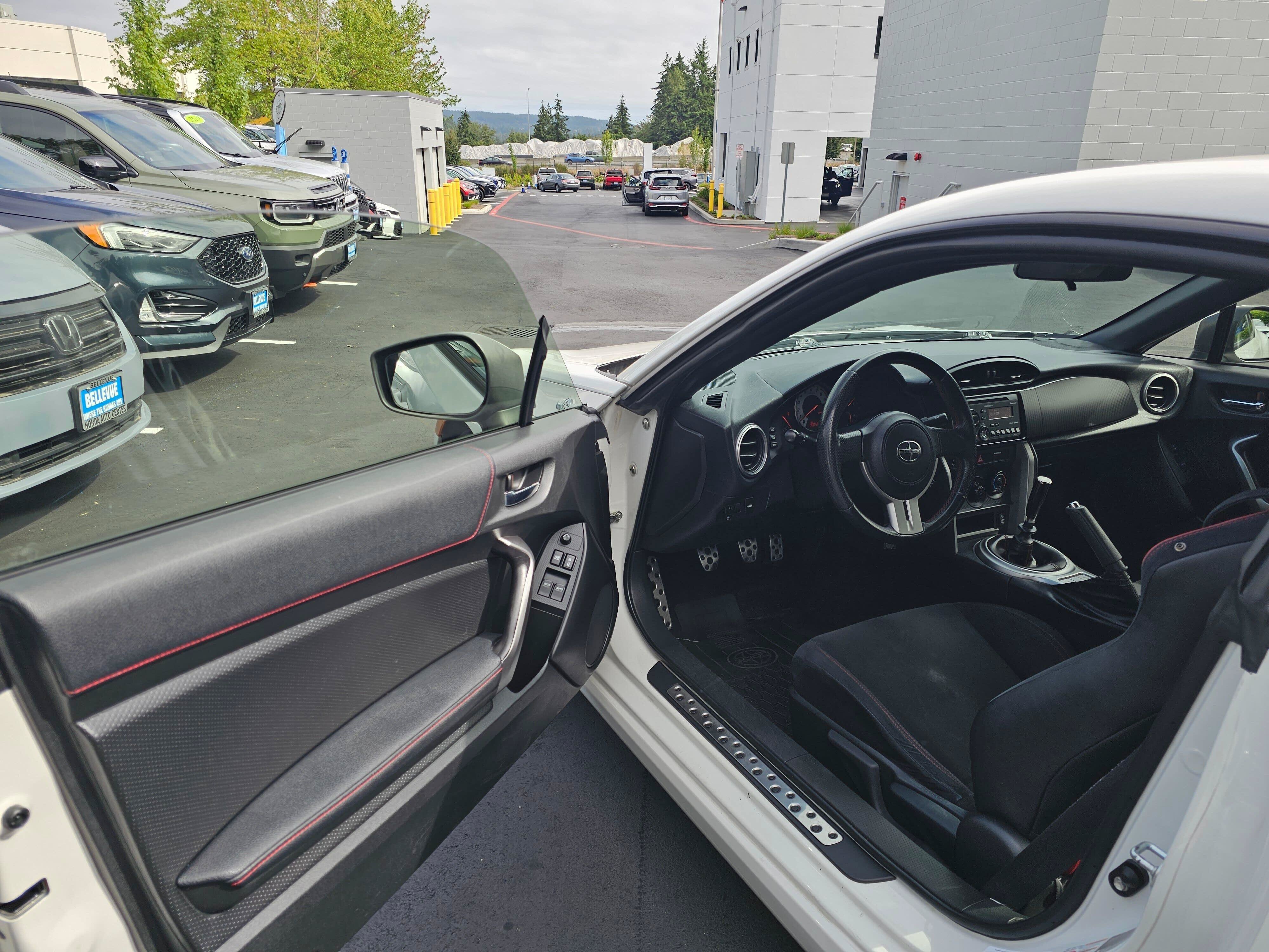 Used 2013 Scion FR-S RWD image 19