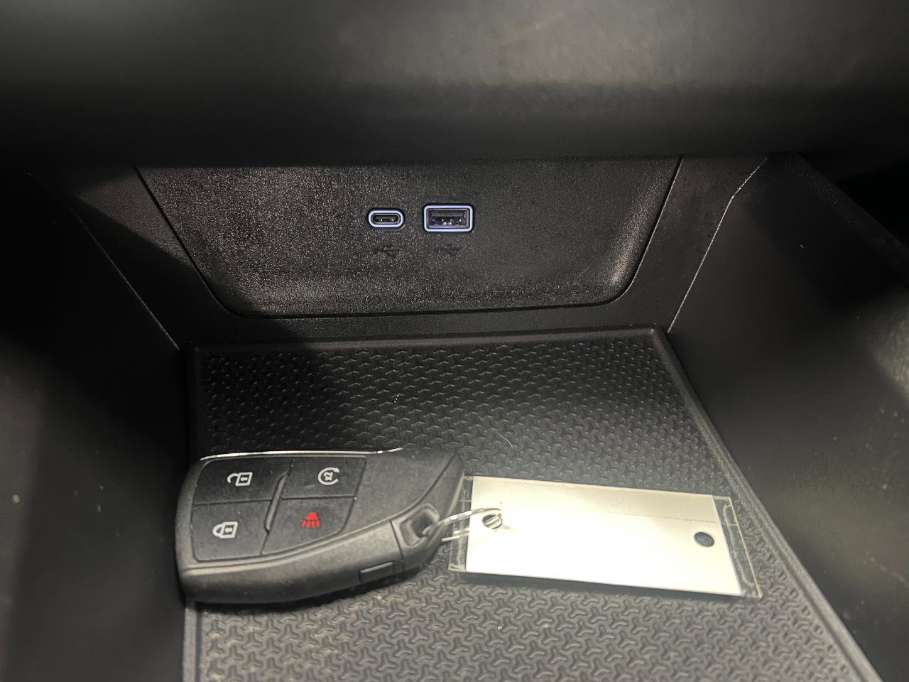 Used 2025 Chevrolet Equinox LT FWD image 46