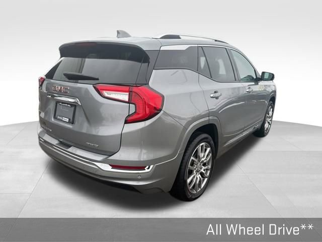 Used 2024 GMC Terrain Denali w/ Denali Premium Package image 15