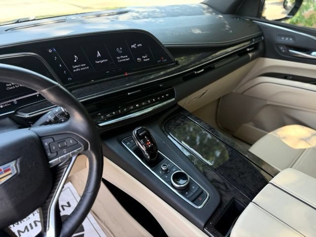 Used 2023 Cadillac Escalade ESV Premium Luxury AWD/4WD image 47