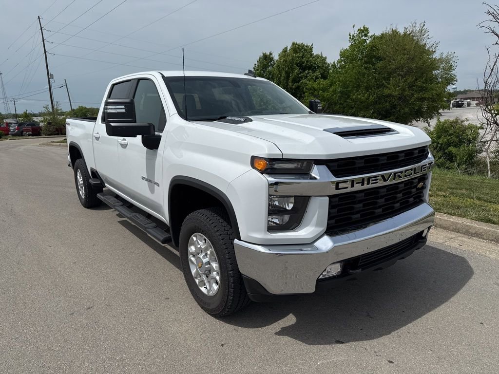 Used 2023 Chevrolet Silverado 2500 LT w/ Convenience Package AWD/4WD image 2