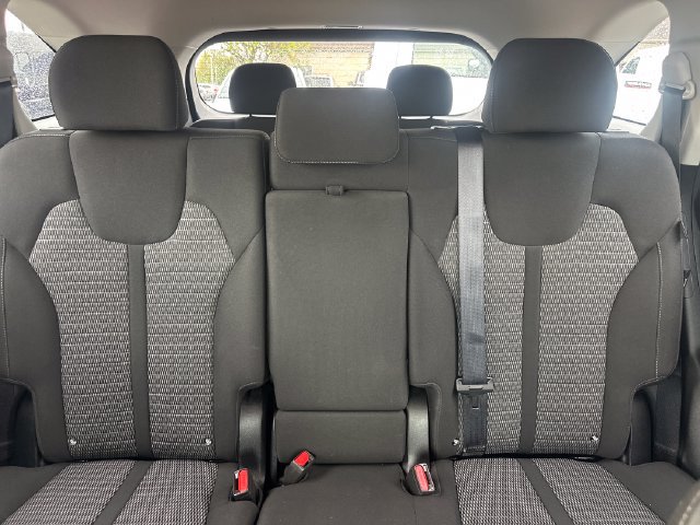 Used 2024 Kia Sorento LX FWD image 24